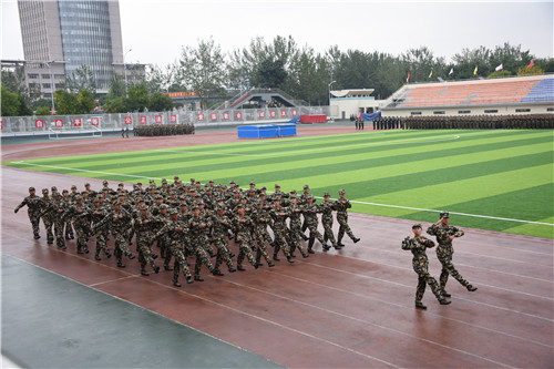 我校2018级学生军事技能训练圆满收官