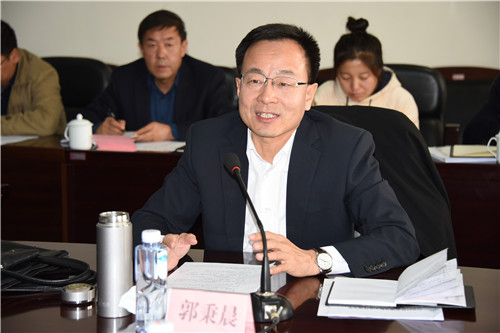 自治区科技厅厅长郭秉晨一行来校调研